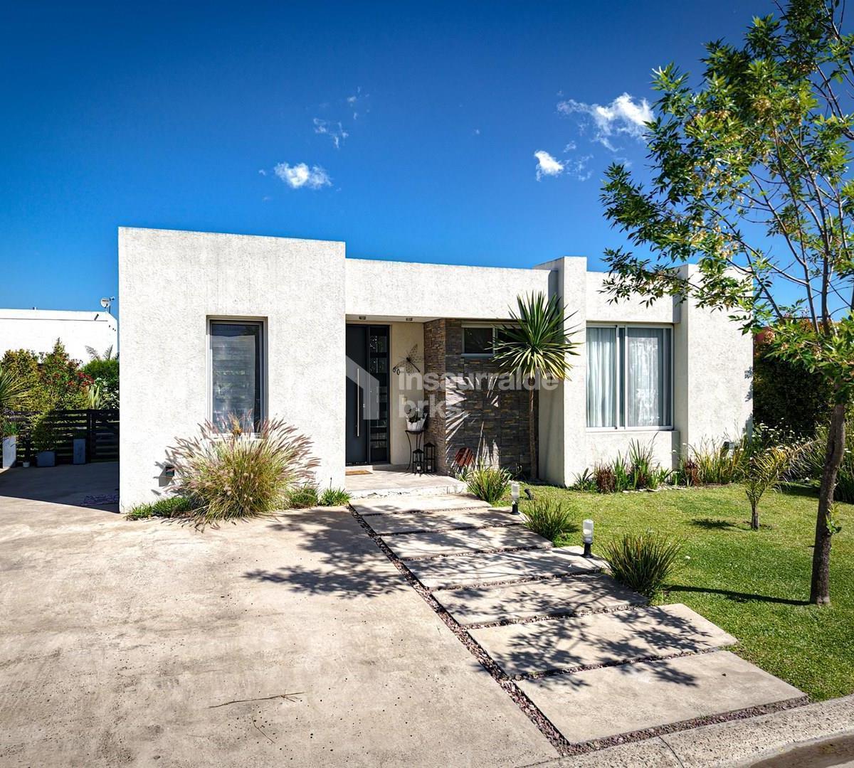 Vila Marina 1 100