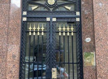 Departamento de 3 ambientes, Retiro · En Señorial Edificio Amplio Depto.