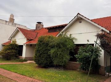 Casa · 280m² · 6 Ambientes · Casa Chalet en Venta/alquiler en Bella Vista, San Miguel, G. B. a. Zona Norte
