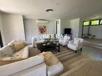 Casa · 165m² · 6 Ambientes · 2 Cocheras · Casa Alquiler Temporal Amoblado 3 Dorm. Barrio Los Lagartos Cc Lote de 700 m² Pilar