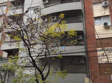Departamento de 3 ambientes, Vicente López · Excelente Depto de 3 Amb con Balcón - Terraza a Media Cuadra de Av Maipú