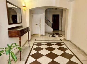 Departamento de 4 ambientes, Recoleta · Increible| Ubicación! Excelente Estado! Azcuenaga y French