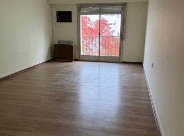 Departamento de 6 ambientes, La Plata · Departamento en Alquiler de 3 Dorm., Centro Calle 8 Esq. 49, de La Plata