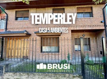 Casa · 181m² · 5 Ambientes · 2 Cocheras · Casa en Venta en Temperley - 5 Ambientes - Parque