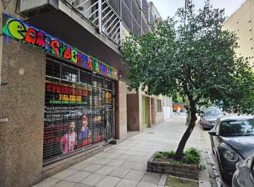 Local comercial · 120m² · Locales - a La Calle - Botánico, Capital Federal