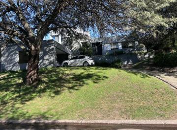 Casa · 220m² · 6 Ambientes · 2 Cocheras · Venta Casa 3 Dorm en El Country La Rufina Córdoba