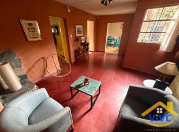 Casa de 6 ambientes, Cosquín · Casa en Venta en Cosquín