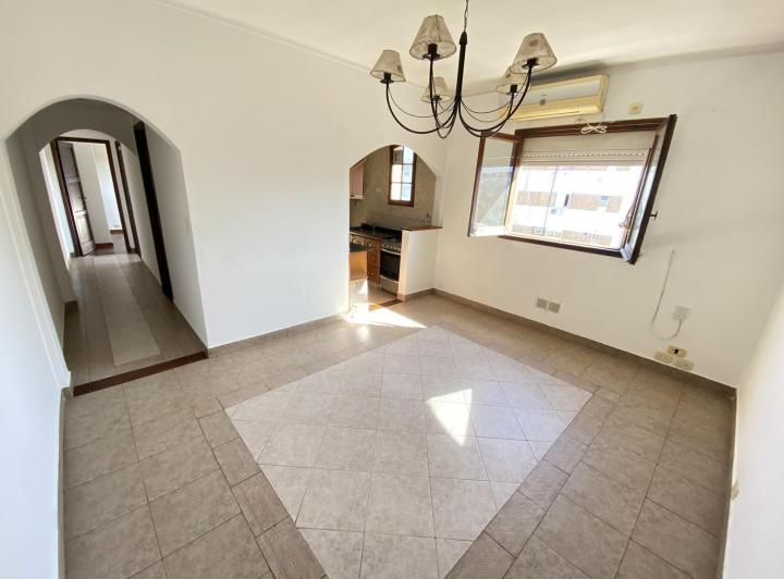 Av Directorio 4279 - Impecable Departamento de 3 Ambientes Reciclado - Parque Avellaneda
