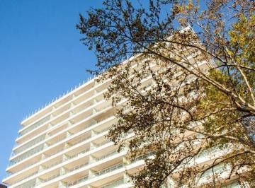 Departamento · 85m² · 3 Ambientes · 1 Cochera · Excelente 3 Ambientes C/ Balcón Terraza y Cochera Fija, Seguridad 24 Horas, Full Amenities!