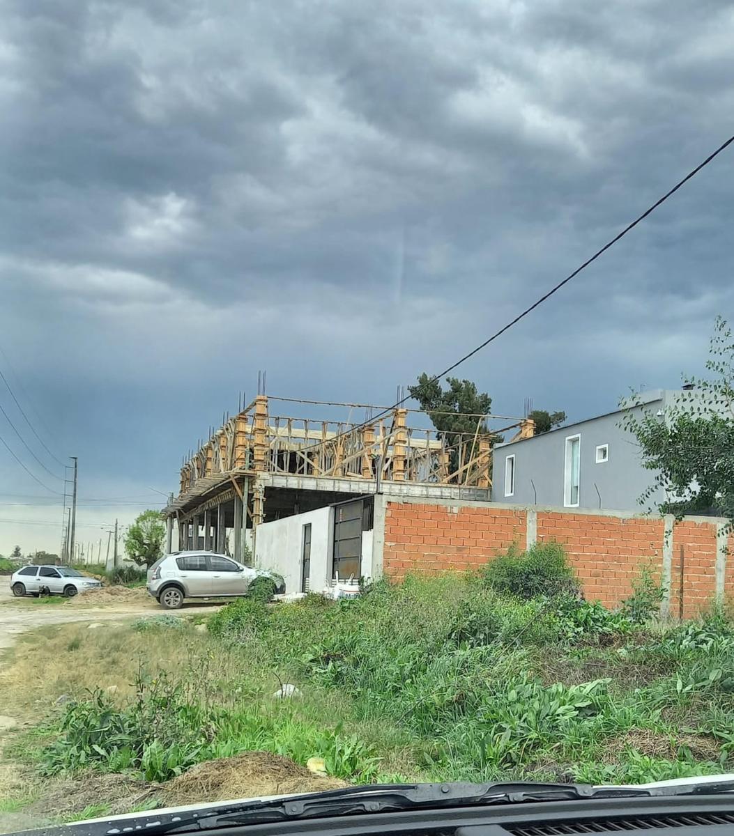 529 e/ 172 y 173, Melchor Romero, La Plata