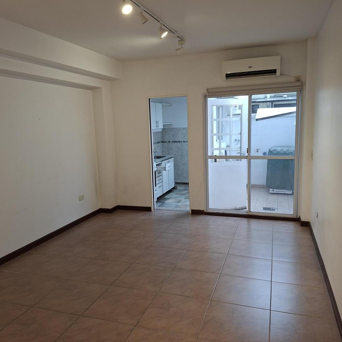 Valdenegro al 2700, Villa Urquiza, Capital Federal
