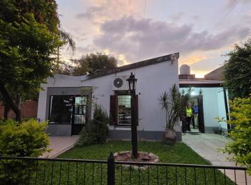 Casa · 300m² · 6 Ambientes · 1 Cochera · Casa en Tafi Viejo
