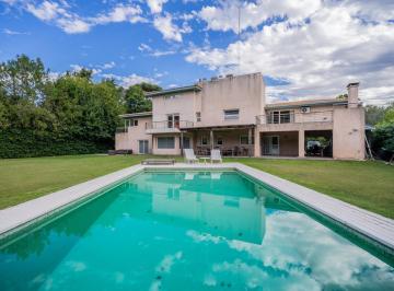 Casa · 750m² · 7 Ambientes · 1 Cochera · Venta. Casa. 7 Ambientes. Luminosa. Country San Diego. Moreno