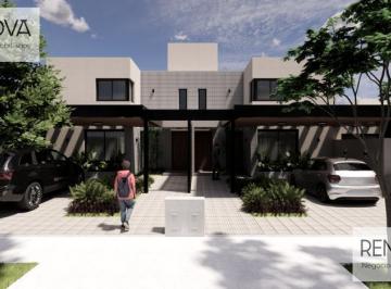 Casa · 158m² · 6 Ambientes · 2 Cocheras · Excelente Duplex en Colinas de Manantiales con Losa Radiante!