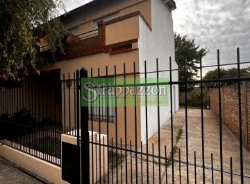 Casa · 120m² · 4 Ambientes · Venta Duplex Cotevi. 4 Amb. Buena Ubicacion.