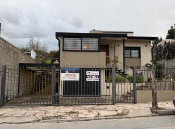 Casa · 95m² · 3 Dormitorios · 3 Cocheras · Venta Hermosa Casa en Villa Carlos Paz