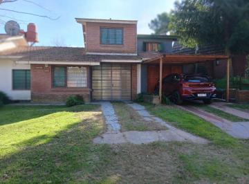 Casa de 5 ambientes, Villa Gesell · Casa en Villa Gessel