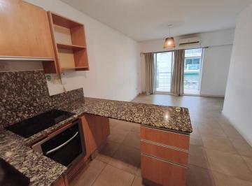 Departamento · 41m² · 2 Ambientes · Amplio 2 Amb Al Frente con Balcón y Lavadero