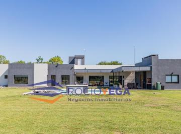 Casa · 332m² · 5 Ambientes · 5 Cocheras · Casa en Alquiler en Everlinks, Lujan