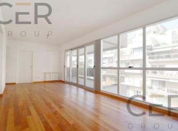 Departamento · 211m² · 4 Ambientes · 1 Cochera · 1° Piso - 211 m² Totales - 4 Amb C/patio