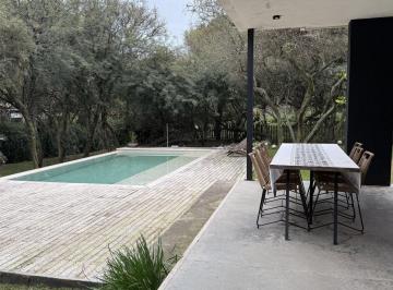Casa · 324m² · 13 Ambientes · 2 Cocheras · Espectacular Casa en La Serena! Gran Oportunidad