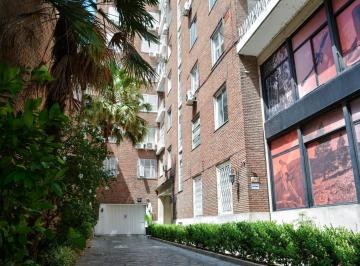 Local comercial · 459m² · 10 Ambientes · Local Premium Frente a Plaza Pringles - Zona Centro