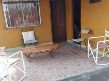 Casa · 98m² · 3 Ambientes · 1 Cochera · Venta Casa 3 Ambientes en Santiago del Estero