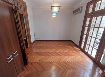 Departamento · 78m² · 3 Ambientes · Semipiso Estilo Frances Apto Profesional con Balcón