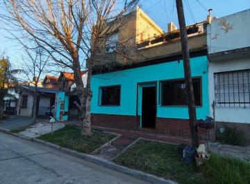 PH · 65m² · 3 Ambientes · 2 Cocheras · Venta de Casa en PH Castelar