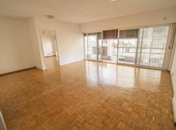 Departamento · 114m² · 4 Ambientes · Semipiso 4 Ambientes con Balcón Corrido y Dependencia - Luminoso - Apto Profesional - 127 m² - Barrio