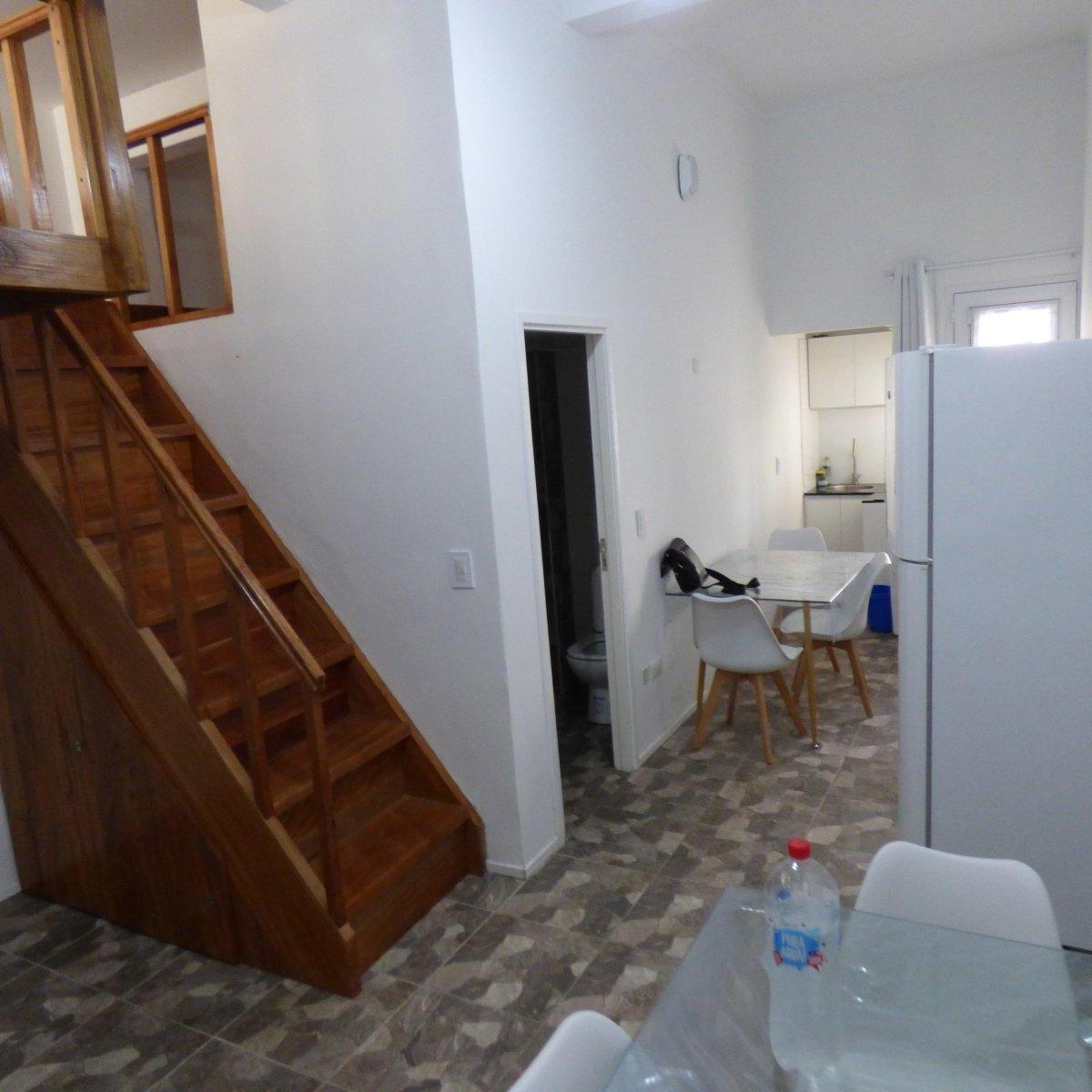 Loft tipo Casa 1 amb y medio, 24m² reciclado, Güemes, sin expensas