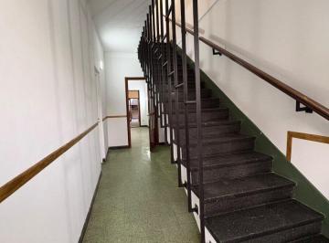 Casa · 80m² · 4 Ambientes · Alquiler Velez Sarfield 1200