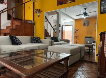 PH · 88m² · 4 Ambientes · 1 Cochera · PH 3 Dorm Balcones Al Frente Apto Credito Centro