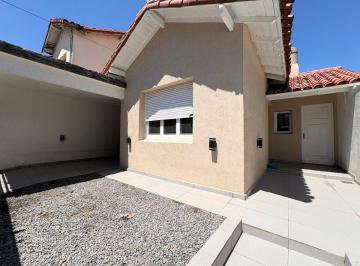 Casa · 178m² · 5 Ambientes · 1 Cochera · Venta Casa a Estrenar 5 Ambientes San Isidro