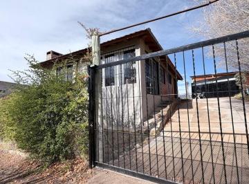 Casa · 151m² · 4 Ambientes · 2 Cocheras · Venta de Casa en Potrerillos - Luján de Cuyo
