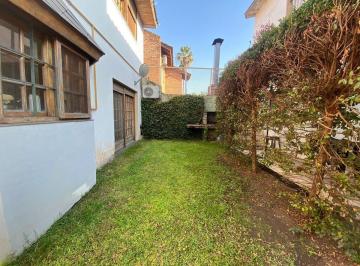 Casa · 140m² · 5 Ambientes · 1 Cochera · Venta Casa 5 Ambientes con Cochera Martinez