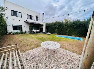 Casa · 120m² · 4 Ambientes · 1 Cochera · Casa Venta Barrio La Angelica Pilar Pileta Permuta