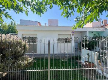 Casa · 275m² · 12 Ambientes · Casa en Venta | Barrio 14 de Octubre