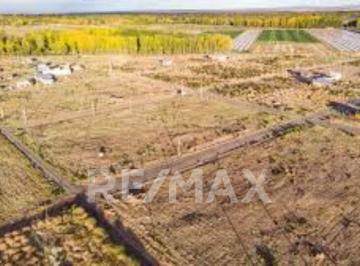 Terreno · 592m² · Lote Esquina 592 m² - Venta - Plottier