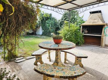 Casa · 77m² · 3 Ambientes · Casas en Venta - Dos Dorm.