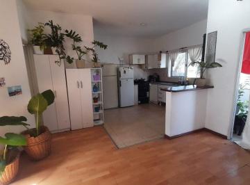 PH · 75m² · 3 Ambientes · Venta Casa en Planta Alta - Cinco Esquinas