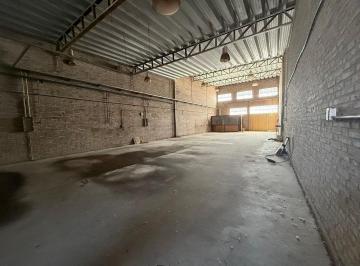 Bodega-Galpón · 319m² · Galpón en Venta a m de Av Facundo.