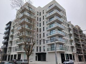 Departamento · 87m² · 3 Ambientes · 1 Cochera · Venta Departamento Semipiso 3 Ambientes con Cochera en Guemes