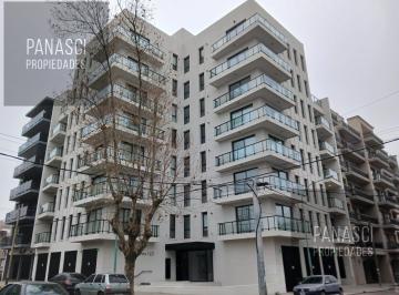 Departamento · 88m² · 3 Ambientes · 1 Cochera · Venta Departamento Semipiso 3 Ambientes con Cochera en Guemes