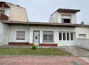 Casa · 140m² · 5 Ambientes · 1 Cochera · Venta Casa 5 Ambientes, Cochera en Colina P. Ramos