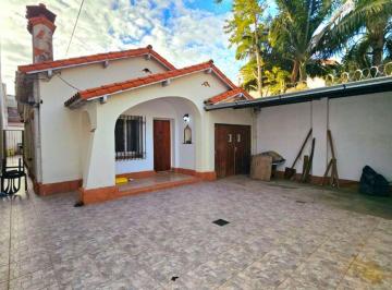 Casa · 200m² · 4 Ambientes · Venta Casa Lanús Oeste Oportunidad Apto 2 Familias