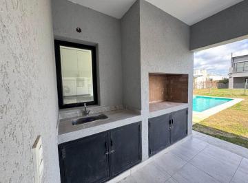 Casa · 132m² · 5 Ambientes · 2 Cocheras · Casa a Estrenar + Amarras en Vila Marina II