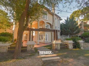 Departamento · 98m² · 3 Ambientes · 1 Cochera · Venta Departamento en Pinamar