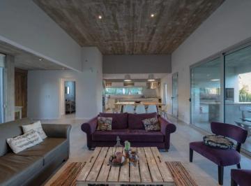 Casa · 155m² · 4 Ambientes · Venta Casa Costa Esmeralda