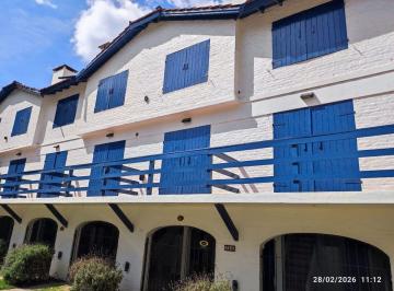 Departamento · 73m² · 4 Ambientes · Venta Pinamar Triplex 4 Ambientes y Dep Cochera